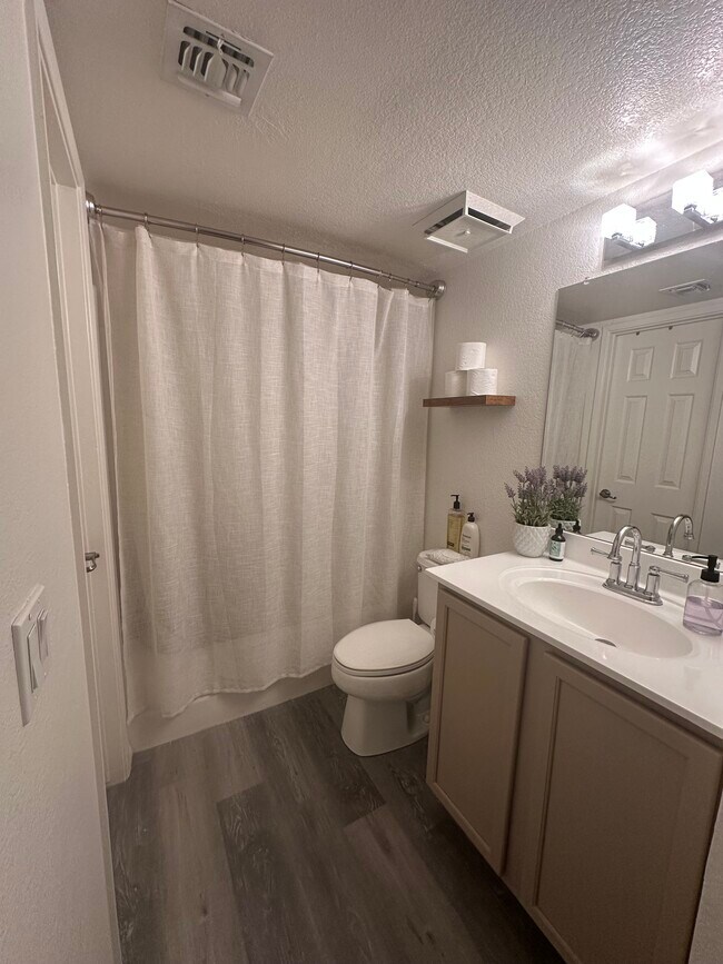 Foto del edificio - 1720 E Thunderbird Rd