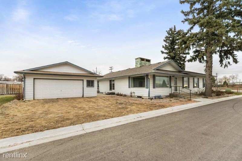 Foto principal - 4 br, 3 bath House - 4201 Main Street