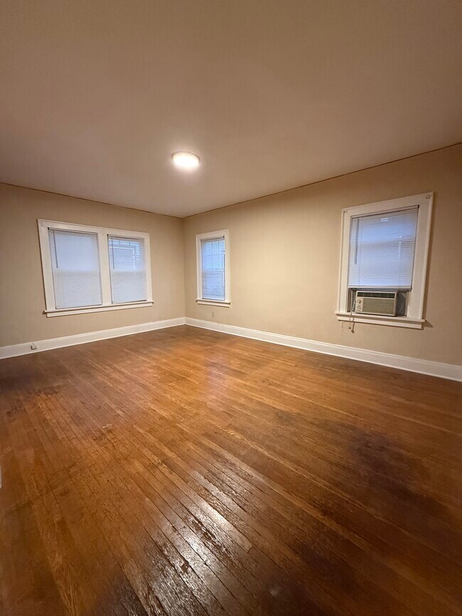 Foto del edificio - 2100 NE Everett St