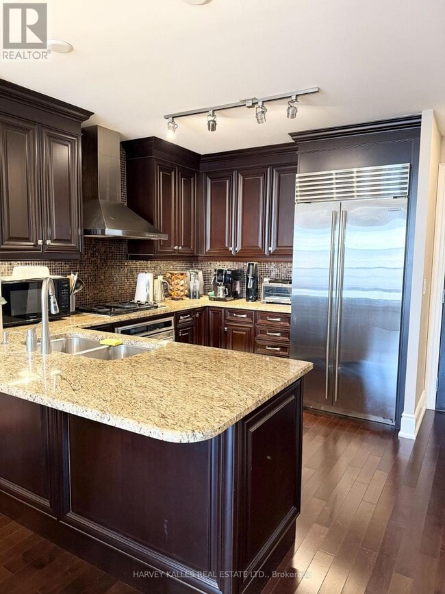 Building Photo - 1717 Avenue Rd