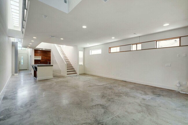 Foto del edificio - 1715 Giles St