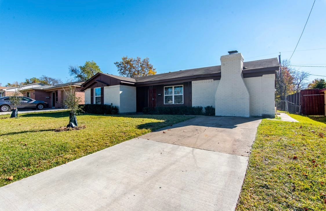 Photo - 830 E Linda Dr (Garland, TX)