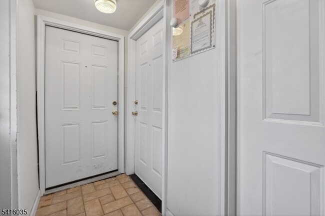 Building Photo - 1290 Baker St