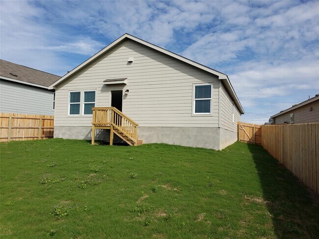 Foto del edificio - 5857 Companion Lp