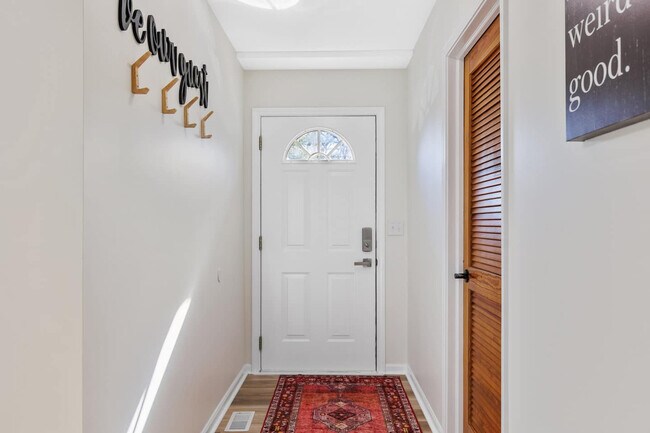 Foto del edificio - 204 Washington Park Blvd