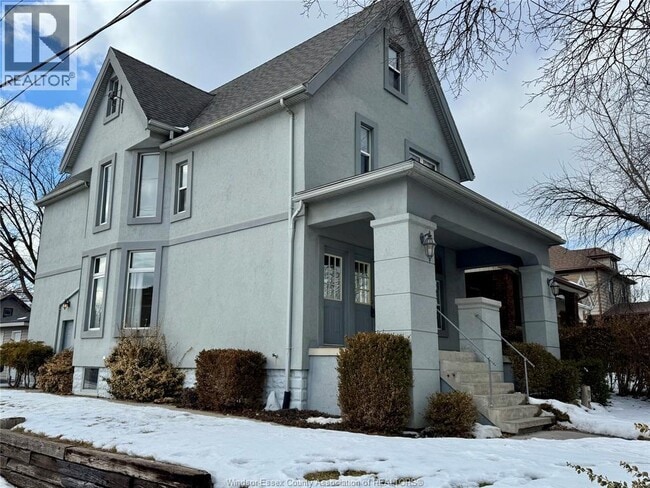 Building Photo - 1337 Pelissier St