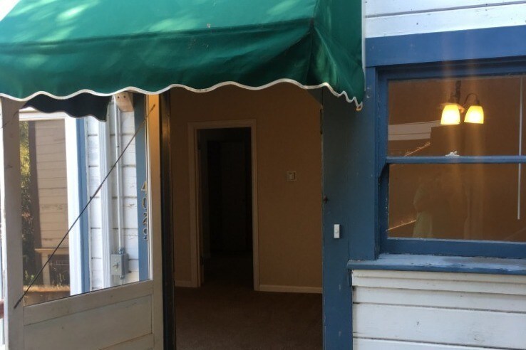 Entry - 4029 Lincoln Ave