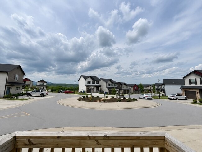 Foto del edificio - 351 Cardwell Ln