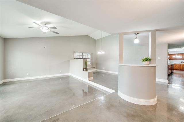 Building Photo - 1312 Creekwood Ct