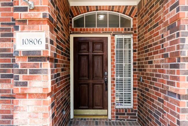 Foto del edificio - 10806 Sutter Ranch Cir
