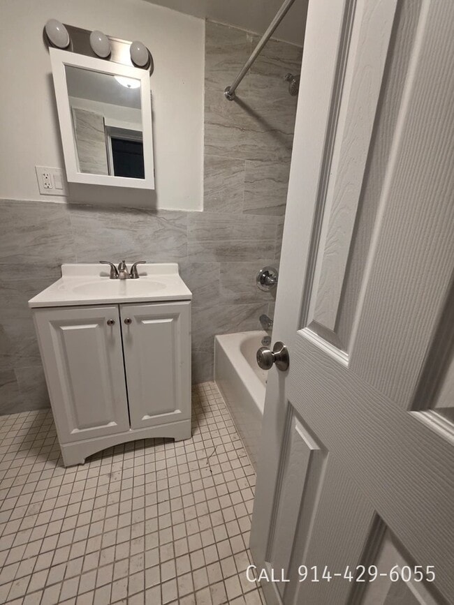 Building Photo - 82 Glenwood Ave