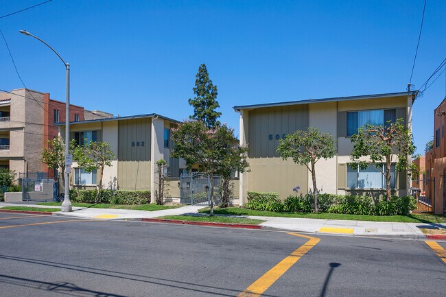 Building Photo - 502 Orange Ave