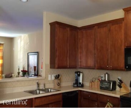 Foto del edificio - 6131 Neuse Wood Dr