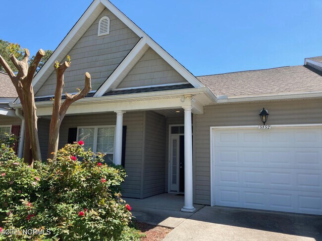 Building Photo - 5152 Elton Dr SE