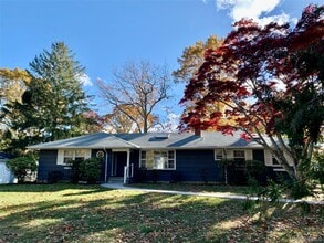 Building Photo - 250 Krause Rd