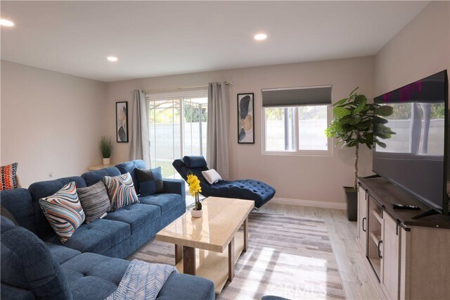 Foto principal - 6548 Sequoia Dr