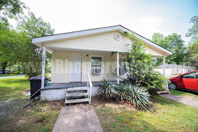 Building Photo - 9002 A McCain Rd Jacksonville AR
