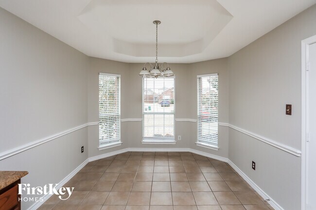 Foto del edificio - 1521 Vista Ridge Dr