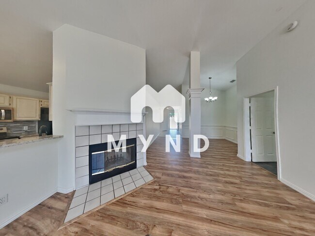 Building Photo - 2917 Salado Trl