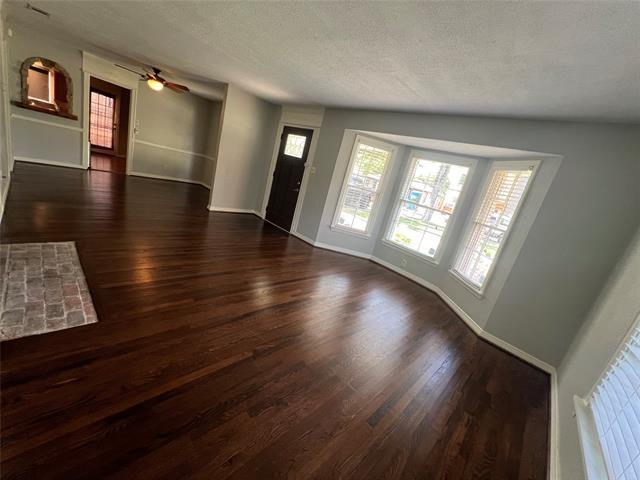 Foto del edificio - 3714 Rockdale Dr