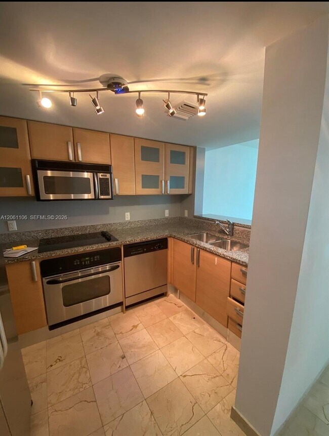 Foto del edificio - 2101 Brickell Ave