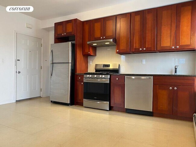 Foto del edificio - 24-12 35th St