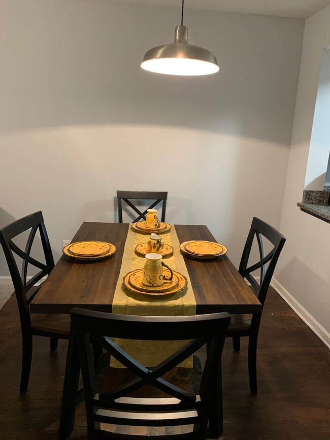 Foto del edificio - 500 Windsong Cir