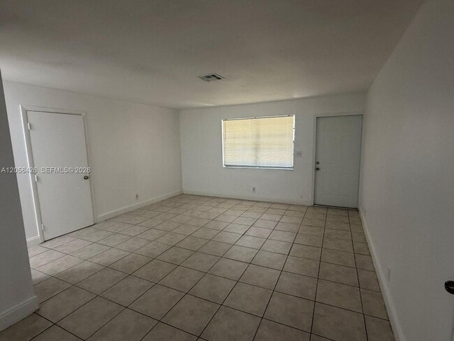 Photo - 1132 NE 5th Avenue 2 House