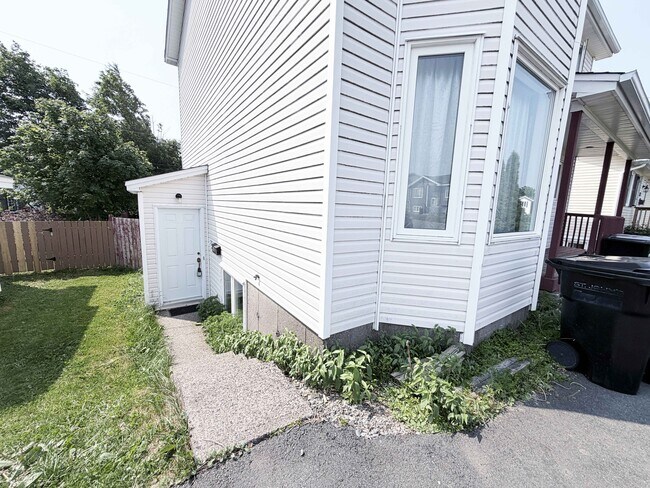 Photo du bâtiment - 18 Alderberry Ln