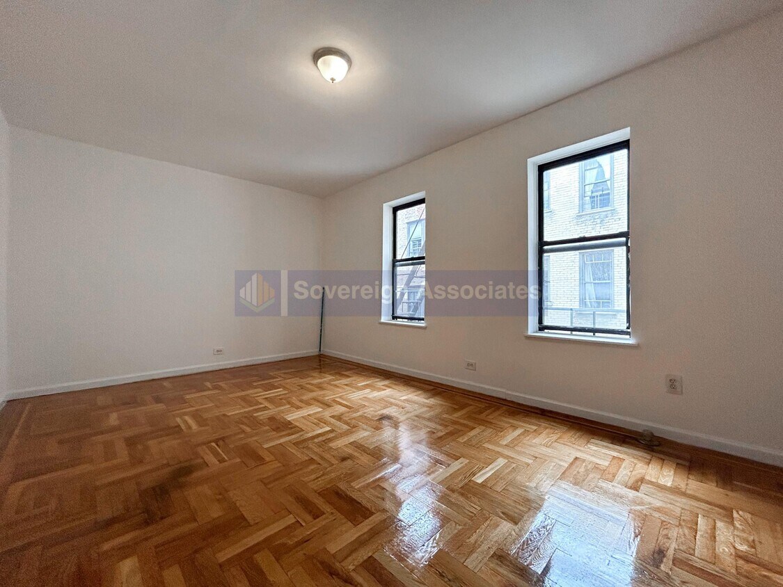 Foto principal - 590 Fort Washington Avenue