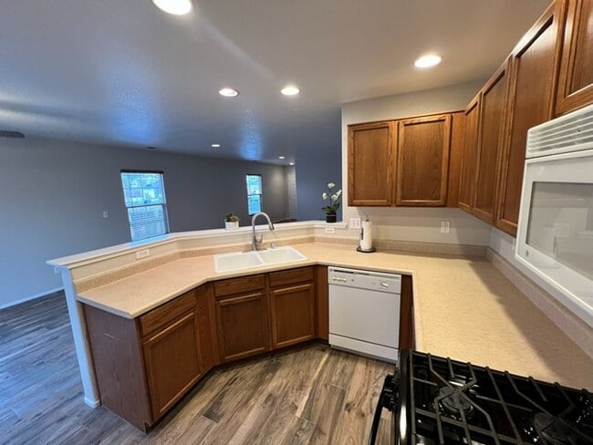 Foto del edificio - Lemon Valley Three Bedroom