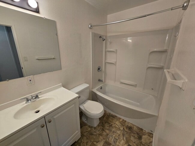 Foto del edificio - Charming Clairemont Home | 1641 sq ft | 2 ...