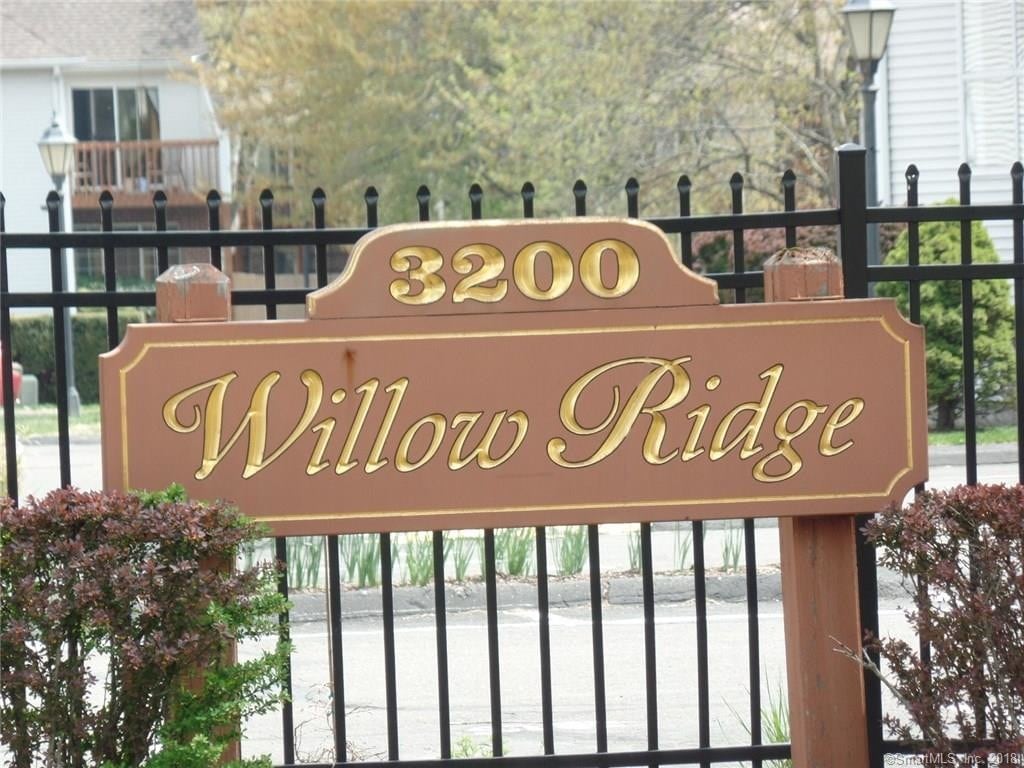 Primary Photo - 3200 Madison Ave
