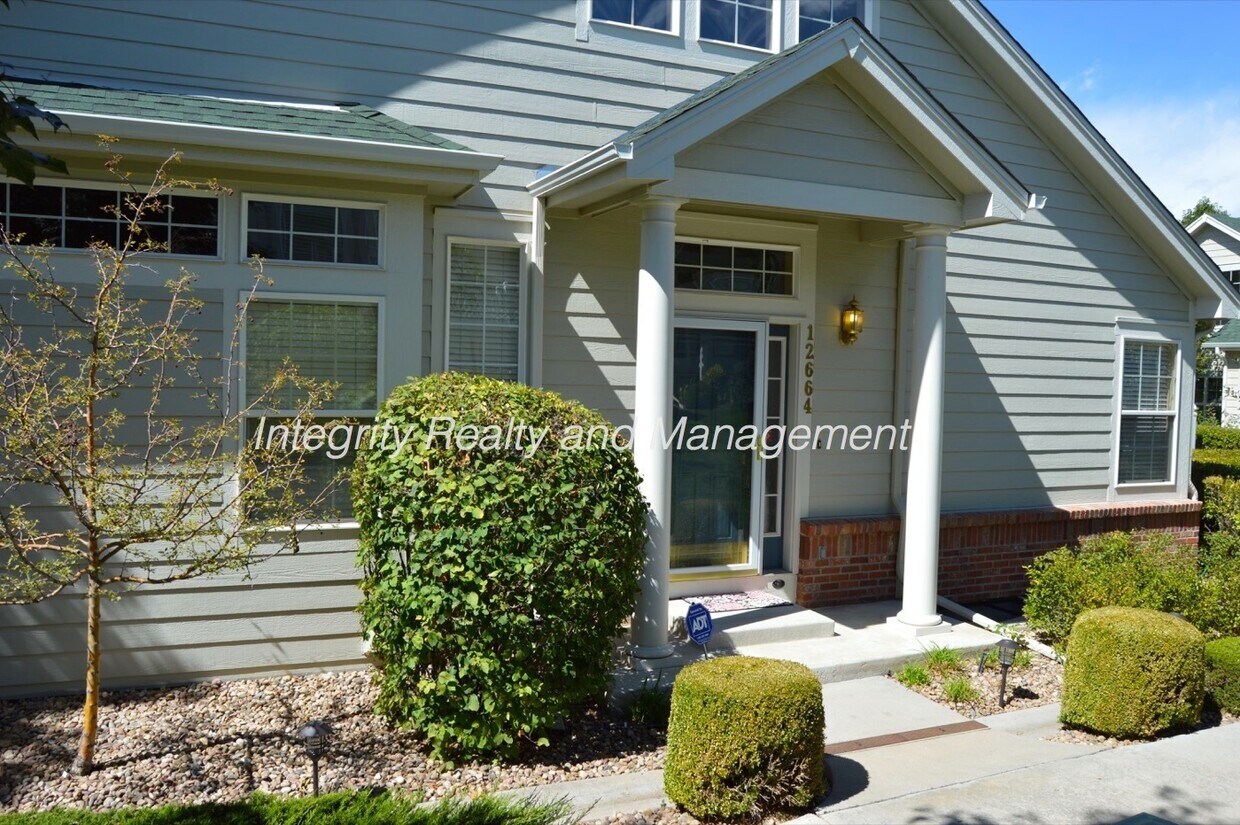 Foto principal - 12664 E Harvard Cir