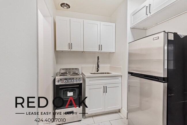 Foto del edificio - 851 S Kenmore Ave