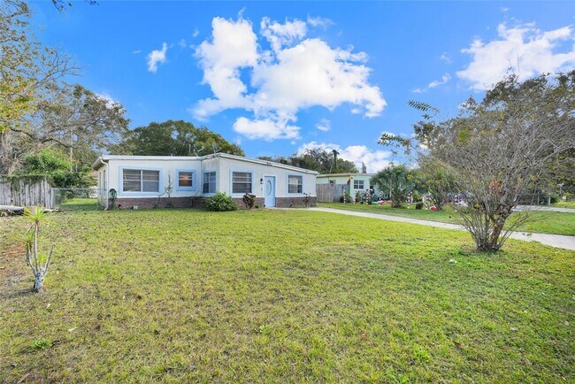 Building Photo - 107 Garrison Dr