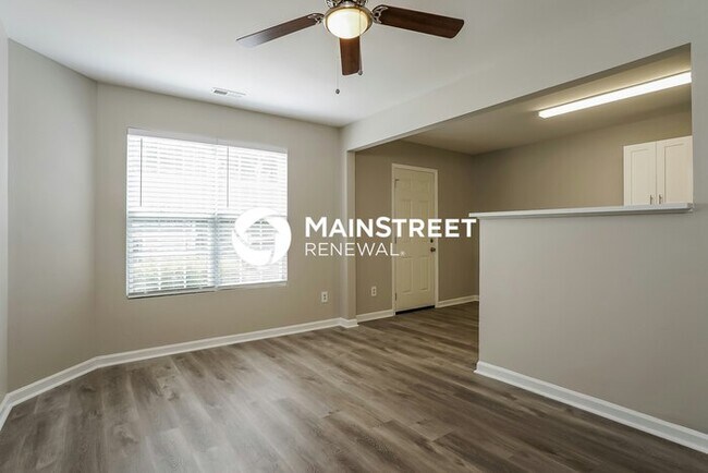 Foto del edificio - 3 Bedroom Pet-Friendly Home in Raleigh, NC with Main Street Renewal
