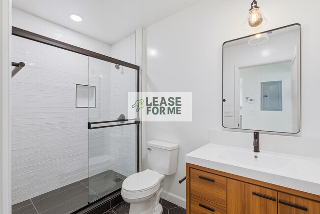 Foto del edificio - 5953 Guthrie Ave