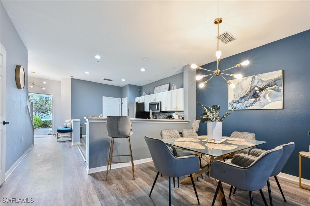 Foto principal - 981 Hampton Cir