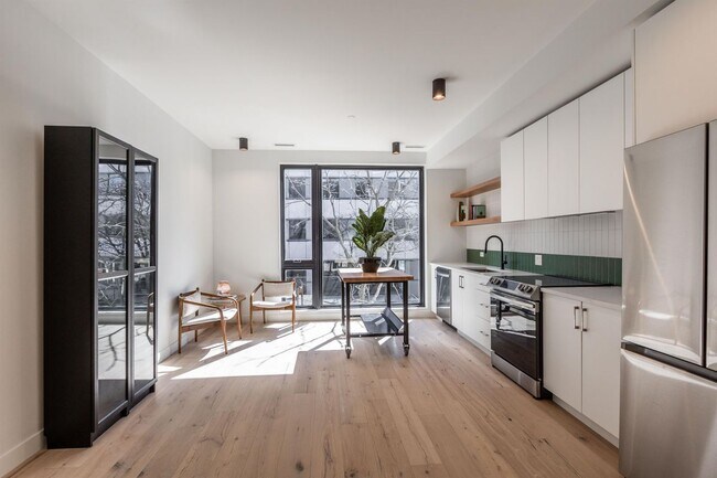Foto del edificio - 1700 Oak Ave