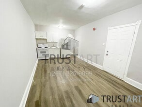 Building Photo - 2321 N 25th St