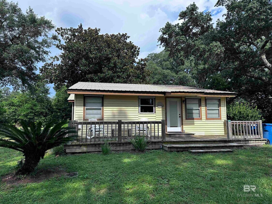 Primary Photo - 5595 Virginia St