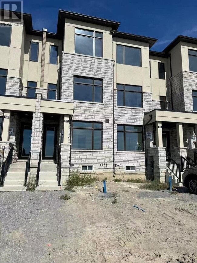 Building Photo - 161 Berczy Grn Dr