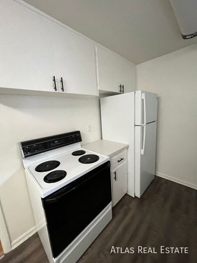 Building Photo - 5110 S Pearl St