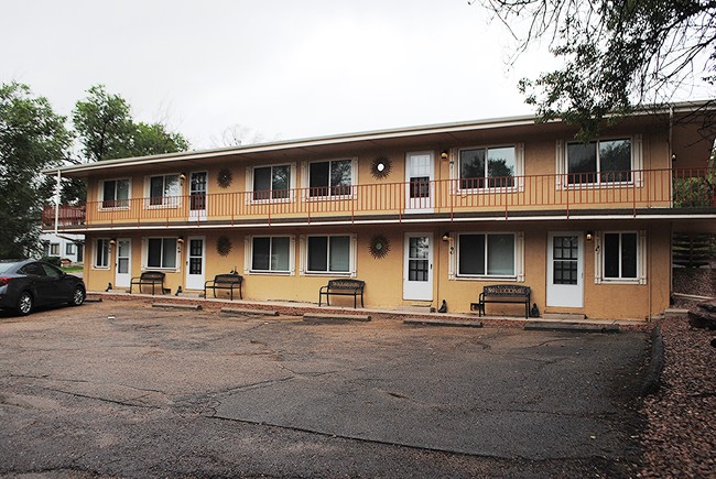 Building Photo - Canyon Retreat Apartments