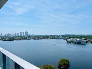 Building Photo - 17111 Biscayne Blvd