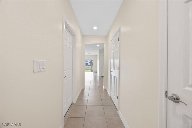 Foto del edificio - 15484 Wildflower Cir