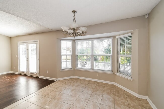 Foto del edificio - 2936 Waters View Cir