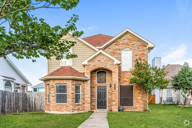 Building Photo - 520 Picketts Dr