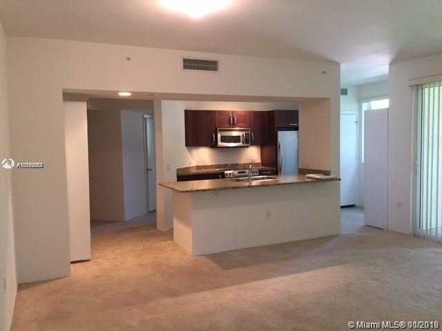 Building Photo - 20000 E Country Club Dr